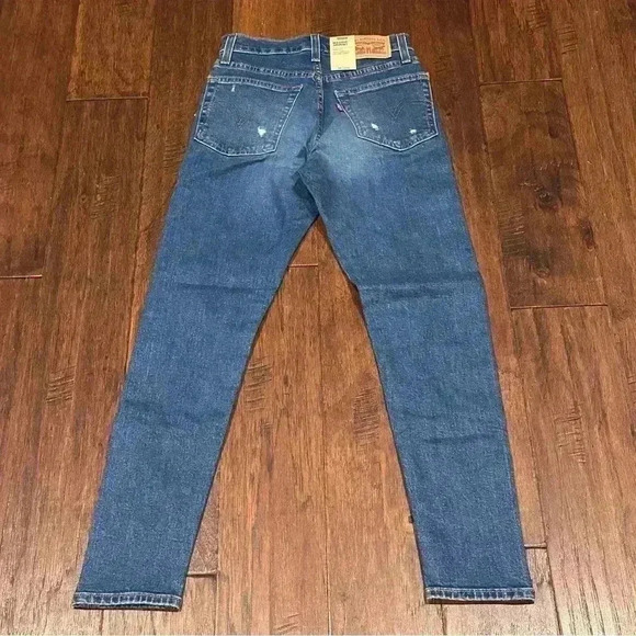 NWT! 00/W24 LEVI’S SKINNY JEANS - Picture 3 of 16